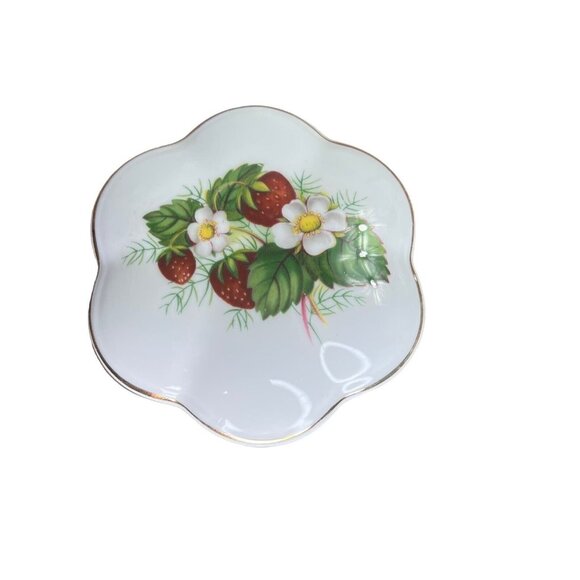 Vgt Hammersley Pedal Shaped Hand-painted Bone China Trinket Box 3”Strawberries - Picture 2 of 12